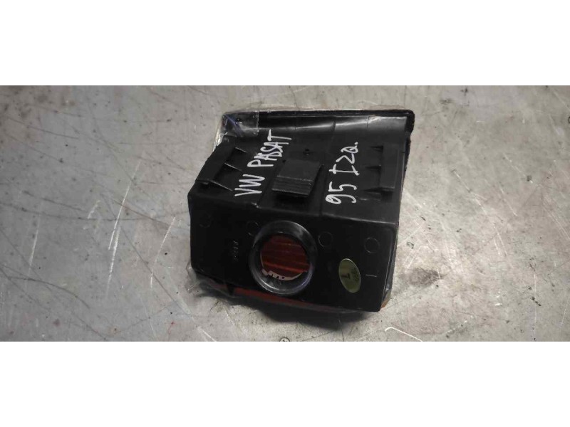 Recambio de piloto delantero izquierdo para volkswagen passat berlina (3a2) 1.9 tdi referencia OEM IAM   
