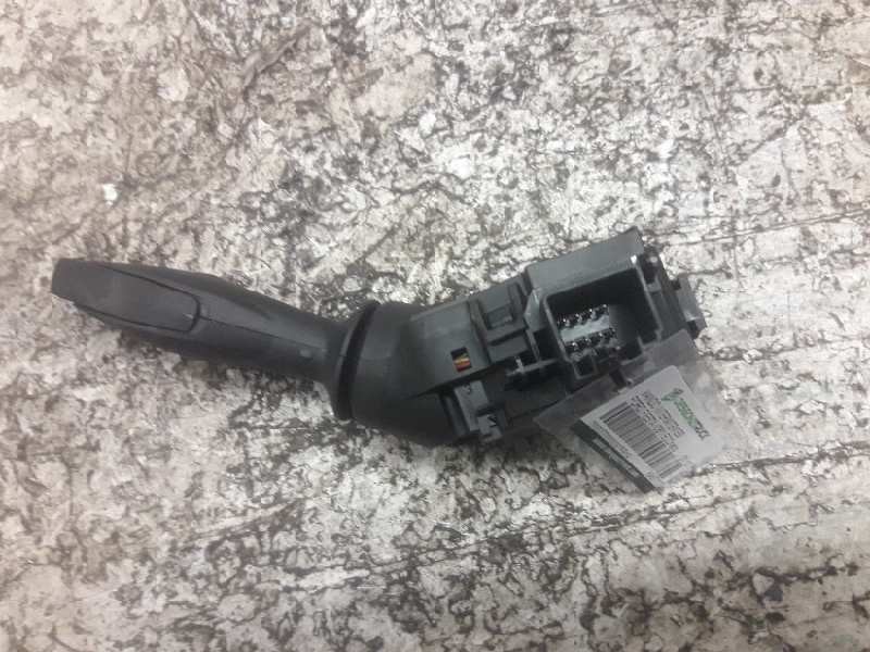 Recambio de mando intermitentes para ford fiesta (cb1) econetic referencia OEM IAM 8A6T13335CC 8 PINS 