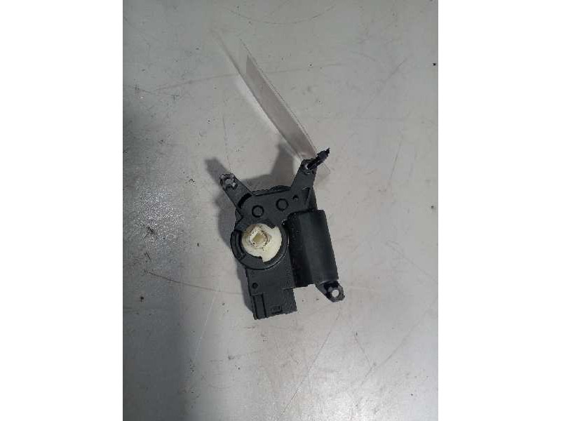 Recambio de motor cierre calefaccion para iveco stralis (as) 11.1 diesel referencia OEM IAM 42574098 A216003000 