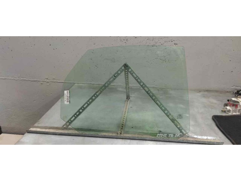 Recambio de luna trasera derecha para ford focus lim. (cb4) 1.6 tdci cat referencia OEM IAM   