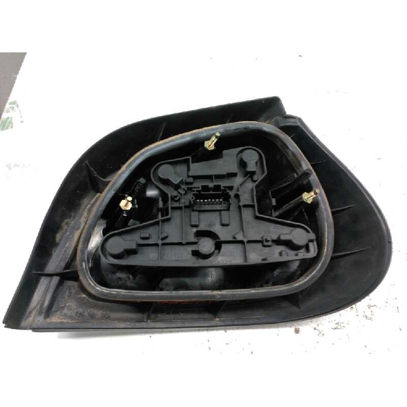 Recambio de piloto trasero izquierdo para renault megane i berlina hatchback (ba0) 1.6e europa referencia OEM IAM 7701040648  