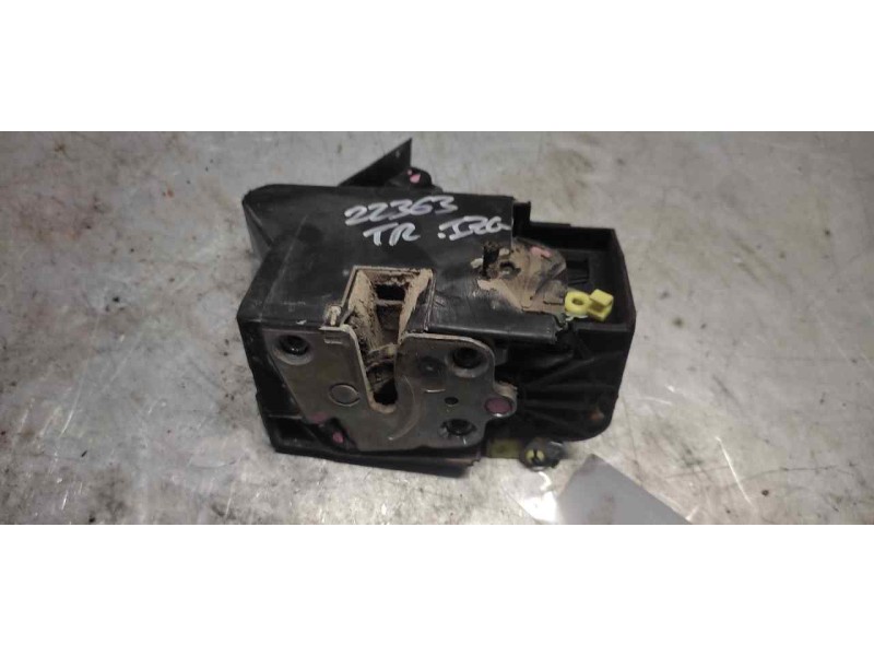 Recambio de cerradura puerta trasera izquierda para dacia sandero referencia OEM IAM   2 PINS