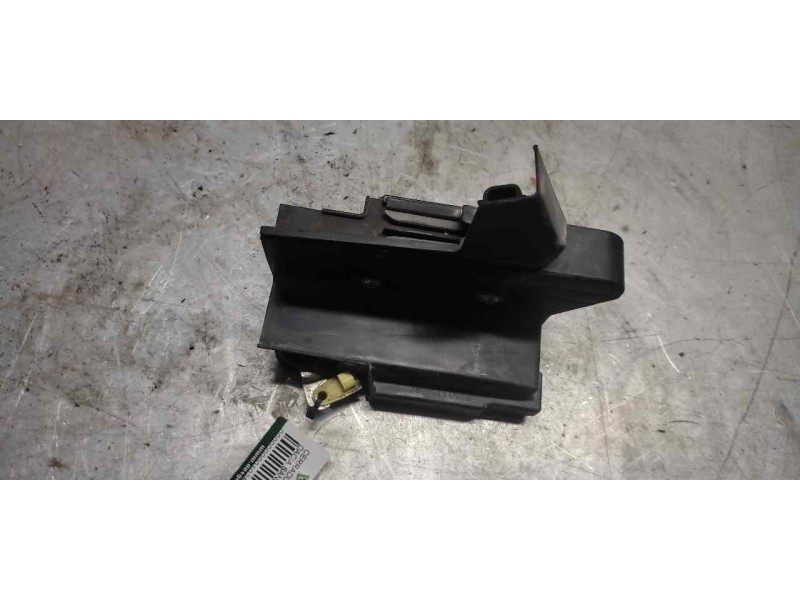 Recambio de cerradura puerta trasera izquierda para dacia sandero referencia OEM IAM   2 PINS