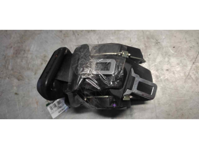 Recambio de cinturon seguridad trasero central para dacia sandero referencia OEM IAM 622488800D  