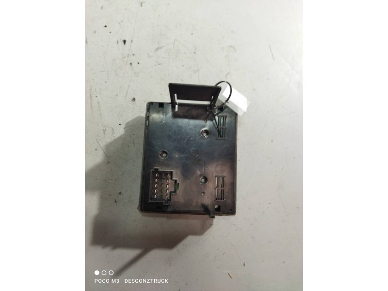 Recambio de mando luces para volvo fh xxx 12.8 diesel referencia OEM IAM 21033999  