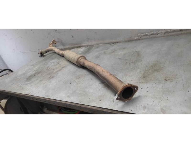 Recambio de tubo escape central para nissan x-trail (t30) sport referencia OEM IAM   
