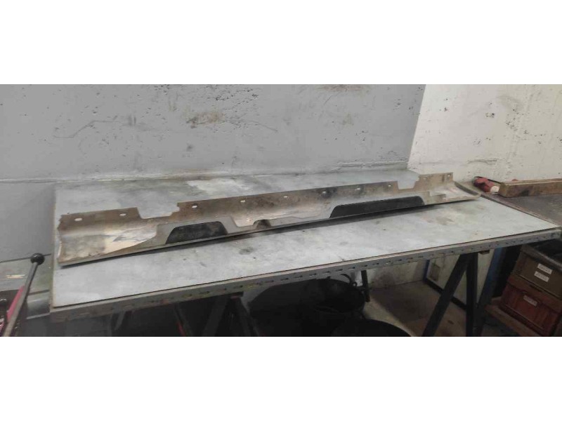 Recambio de estribo derecho para bmw serie 1 berlina (e81/e87) 120d referencia OEM IAM   