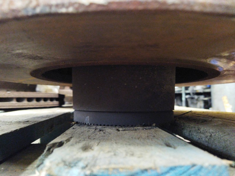 Recambio de buje delantero para iveco eurocargo 05.03 referencia OEM IAM 7183906  