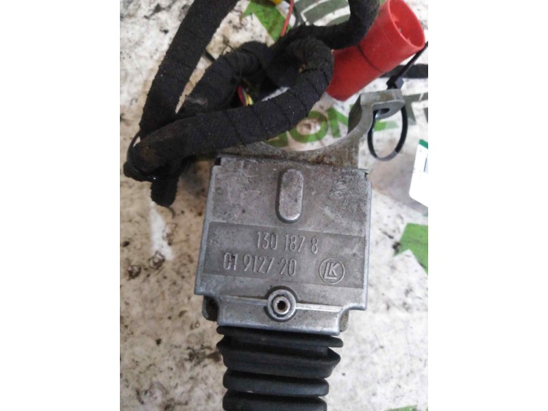 Recambio de mando intermitentes para daf serie 75 cf .290 euro 1/2 referencia OEM IAM 1301878  