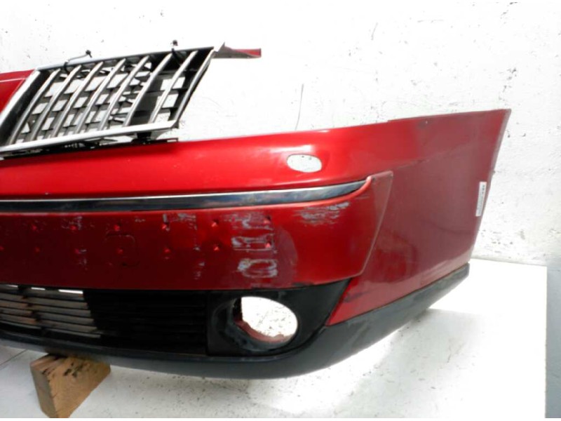 Recambio de paragolpes delantero para renault vel satis (bj0) expression referencia OEM IAM 7701050746  