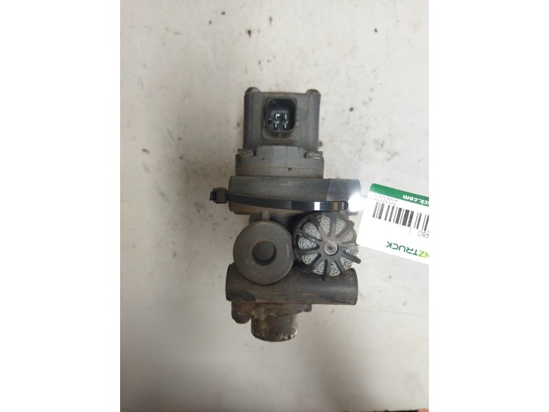 Recambio de valvula aire para daf trucks xf 106 480 referencia OEM IAM 2020257 4728900410 