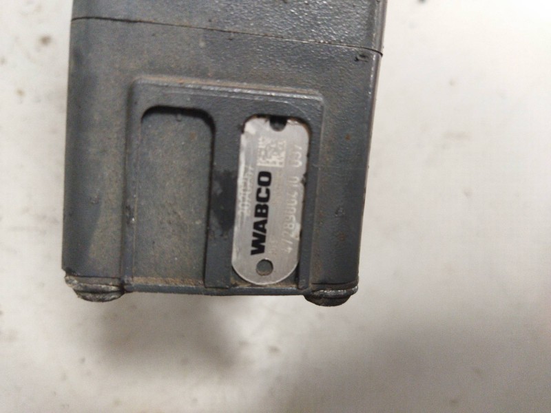 Recambio de valvula aire para daf trucks xf 106 480 referencia OEM IAM 2020257 4728900410 