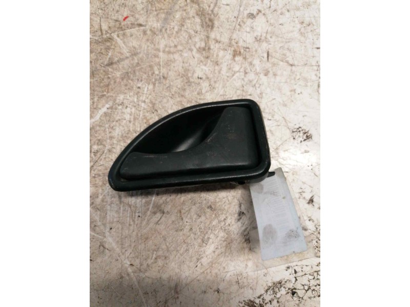Recambio de maneta interior delantera derecha para renault kangoo (f/kc0) referencia OEM IAM 7700820524  