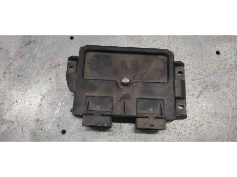 Recambio de centralita motor uce para peugeot 206 berlina xr referencia OEM IAM 9641390180 9646672880 