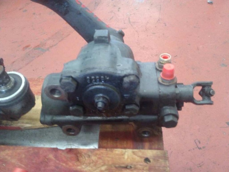 Recambio de caja direccion para nissan trucks l-90.150 referencia OEM IAM 11500695 TAS30604 