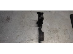 Recambio de potenciometro pedal para mercedes-benz sprinter 02.00  caja abierta 2.2 cdi cat referencia OEM IAM 0281002335 A90130