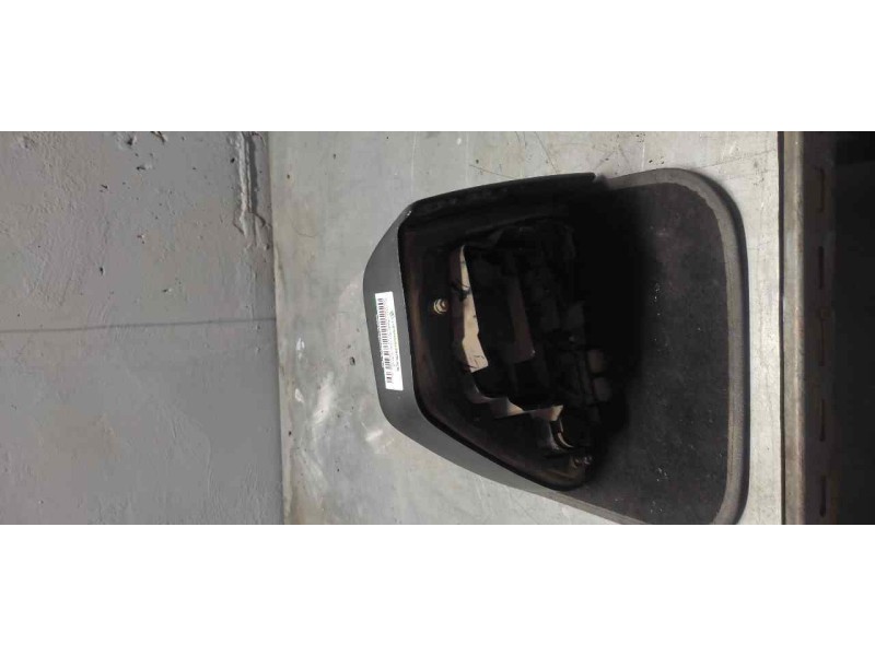 Recambio de piloto trasero izquierdo para volkswagen golf ii (191/193) cl referencia OEM IAM  PEQUEÑA FISURA 