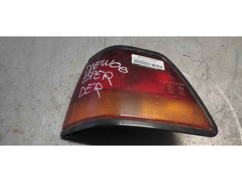 Recambio de piloto trasero derecho para daewoo espero -- referencia OEM IAM   