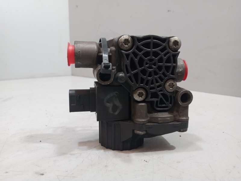 Recambio de valvula aire para renault serie t fg 4x2 cabina high-sleeper referencia OEM IAM 21327358 K038401 