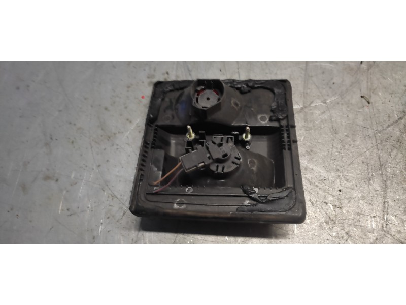 Recambio de piloto trasero derecho interior para audi 100 avant (445) cd referencia OEM IAM   