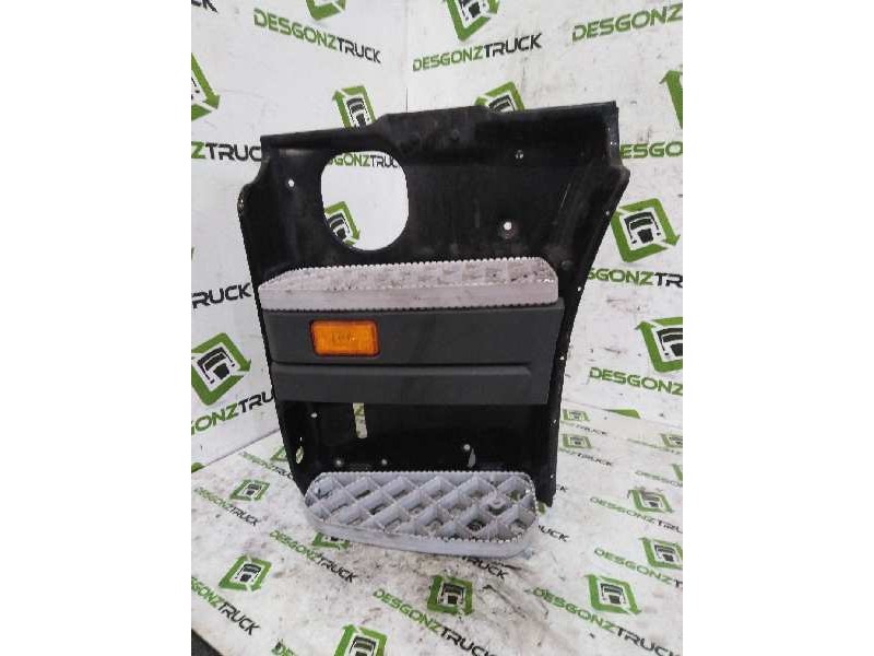 Recambio de peldaño izquierdo para scania serie p/g/r (l-clase) 12.7 diesel referencia OEM IAM   