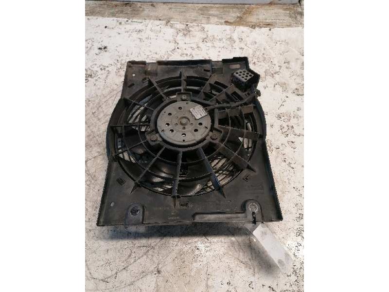 Recambio de electroventilador para opel zafira a elegance referencia OEM IAM 0130303840 9133342 3 PINS