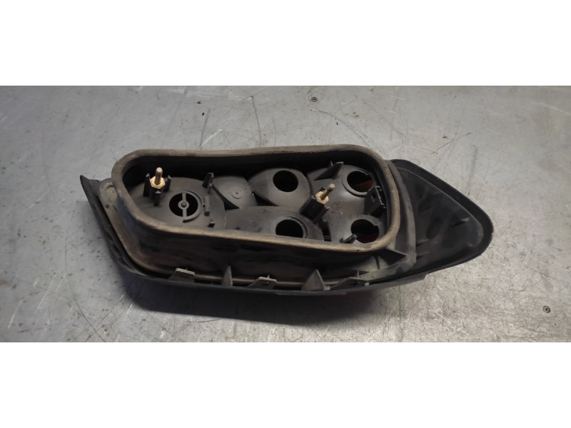 Recambio de piloto trasero derecho para peugeot 306 berlina 3/4/5 puertas (s2) boulebard referencia OEM IAM   