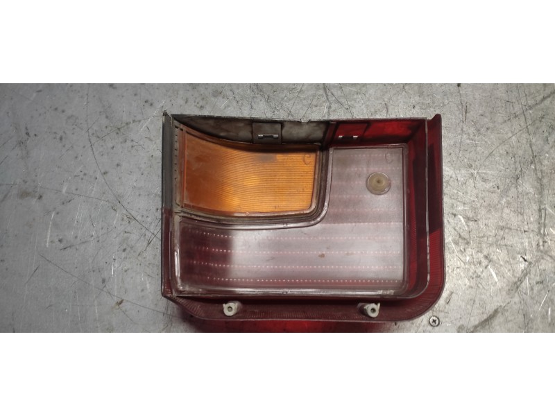 Recambio de piloto trasero izquierdo para peugeot 205 berlina 1.1 mito referencia OEM IAM   