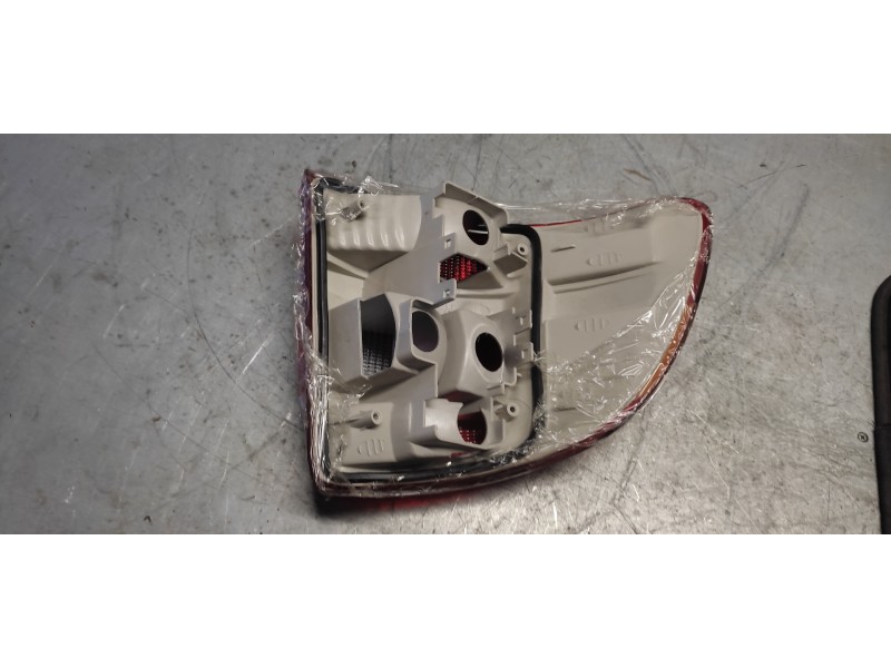 Recambio de piloto trasero derecho para opel astra f berlina básico referencia OEM IAM  NUEVO 