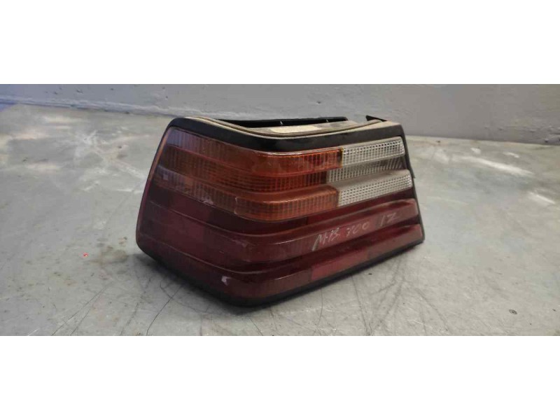 Recambio de piloto trasero izquierdo para mercedes-benz clase e (w124) berlina 200 (124.020) referencia OEM IAM   