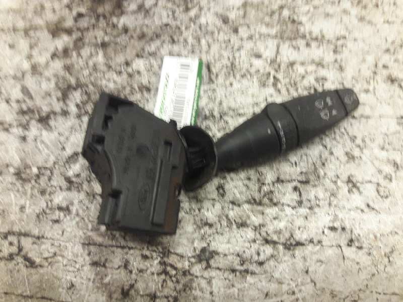 Recambio de mando limpia para ford fiesta (cbk) ambiente referencia OEM IAM 1S7T17A553DD  