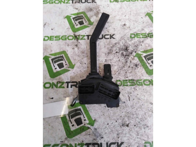 Recambio de mando intermitentes para volvo fl 614 - 180/220 referencia OEM IAM 6777130  
