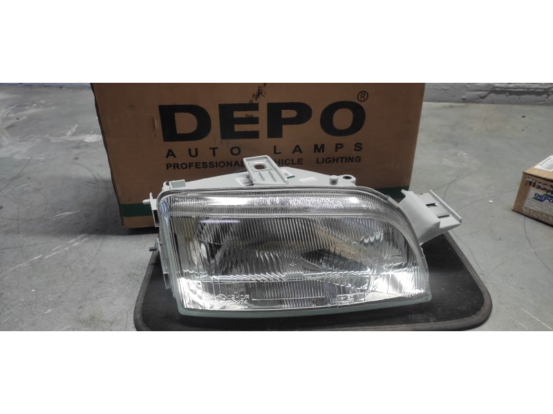 Recambio de faro derecho para fiat punto berl. (176) 60 sx referencia OEM IAM  NUEVO 