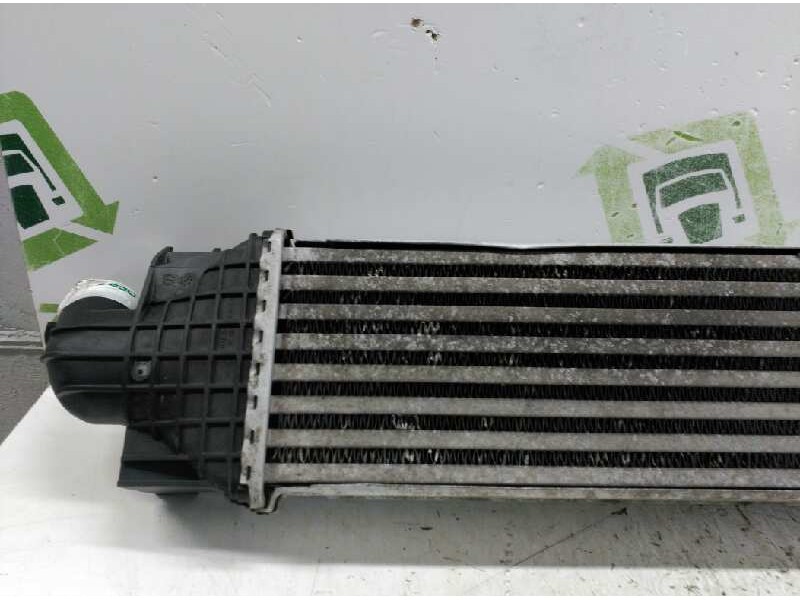 Recambio de intercooler para ford focus berlina (cap) ambiente (d) referencia OEM IAM 1673687  