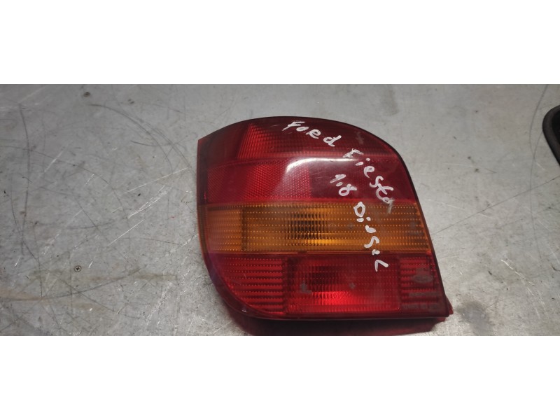 Recambio de piloto trasero izquierdo para ford fiesta berl./courier si referencia OEM IAM   