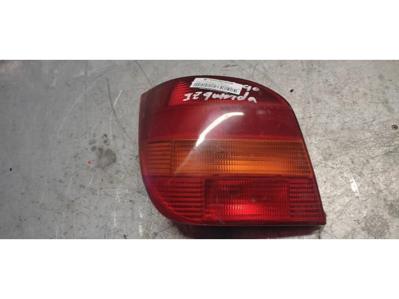 Recambio de piloto trasero derecho para ford fiesta berl./courier si referencia OEM IAM   