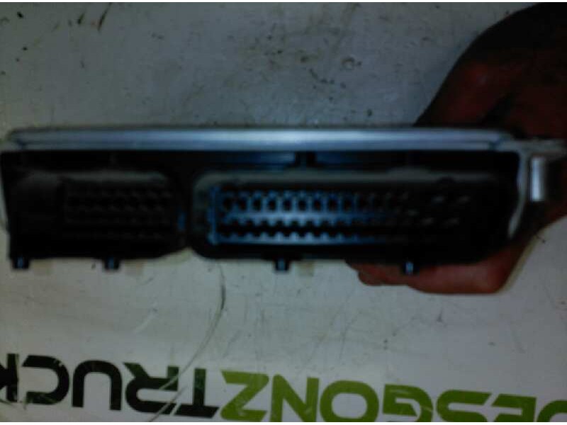 Recambio de centralita motor uce para volkswagen passat berlina (3b2) 1.8 20v turbo referencia OEM IAM 165906381  