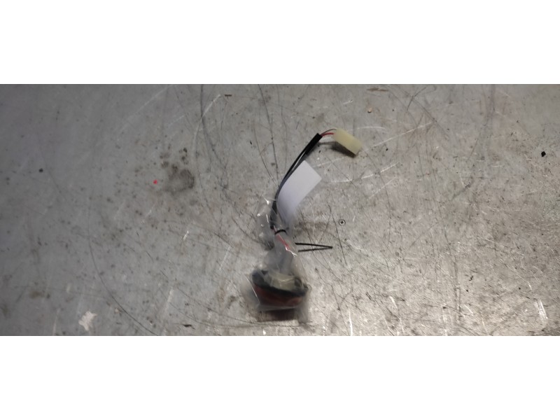 Recambio de piloto lateral izquierdo para nissan micra (k11) alpine (1996) referencia OEM IAM  NUEVO 