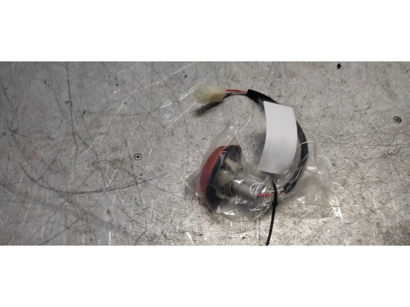 Recambio de piloto lateral izquierdo para nissan micra (k11) alpine (1996) referencia OEM IAM  NUEVO 