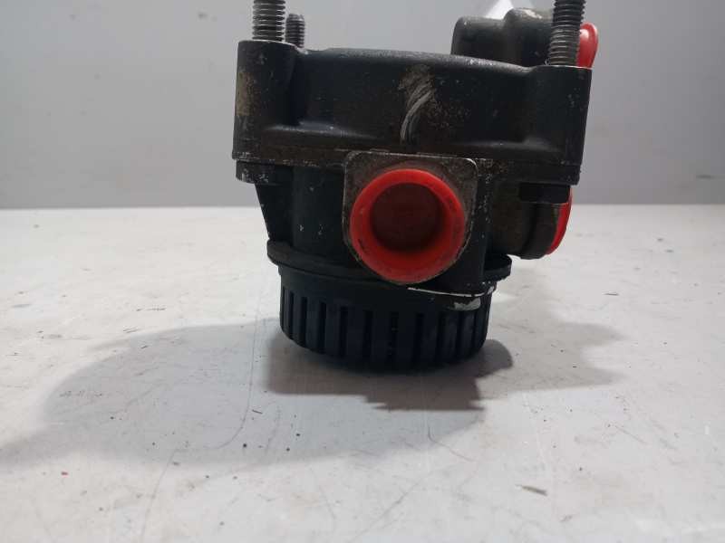 Recambio de valvula aire para iveco eurocargo 7.7 diesel referencia OEM IAM AC574AX  