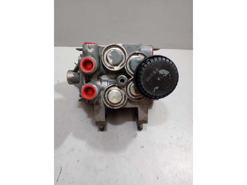 Recambio de valvula aire para iveco eurotech (mp) referencia OEM IAM 4801030220  VALVULA EBS REMOLQUE