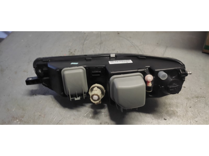 Recambio de faro derecho para fiat bravo (182) 1.9 d sx referencia OEM IAM  NUEVO 