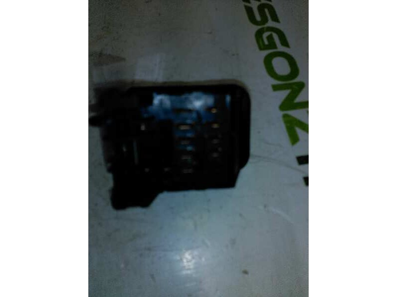 Recambio de mando luces para opel astra f berlina gl referencia OEM IAM 90381877  