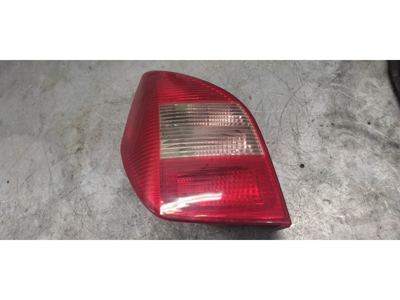 Recambio de piloto trasero izquierdo para citroën c2 by loeb referencia OEM IAM   