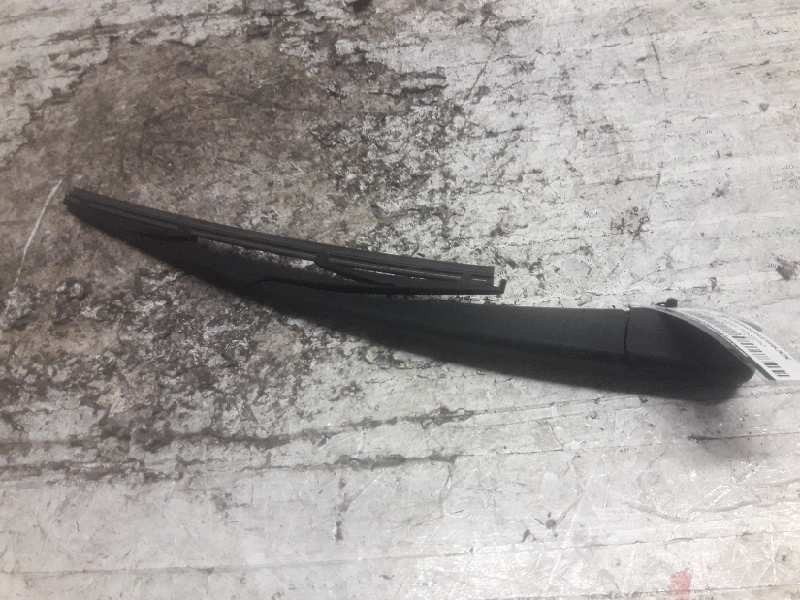 Recambio de brazo limpia trasero para hyundai i30 referencia OEM IAM   