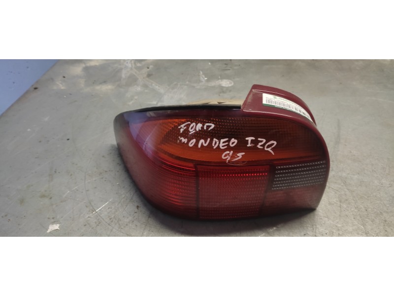 Recambio de piloto trasero izquierdo para ford mondeo berlina/familiar (fd) glx berlina referencia OEM IAM   