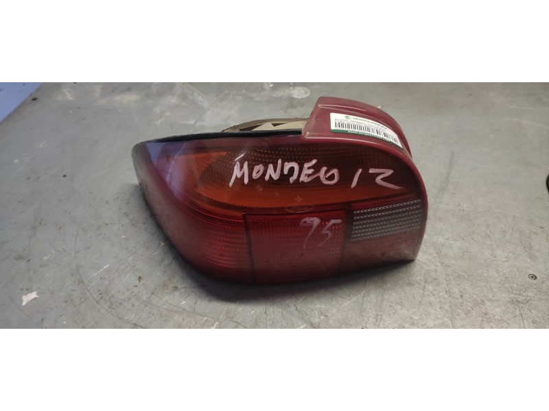 Recambio de piloto trasero izquierdo para ford mondeo berlina/familiar (fd) glx berlina referencia OEM IAM   