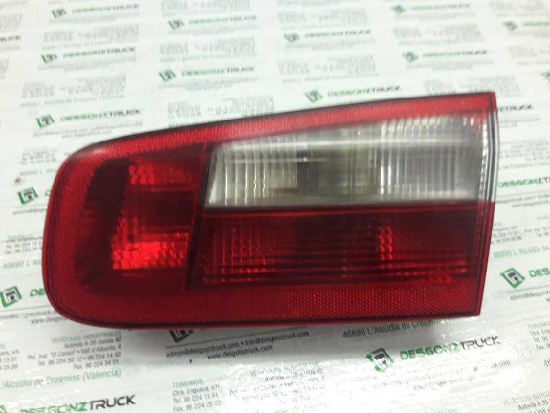 Recambio de piloto trasero derecho para renault laguna ii (bg0) authentique referencia OEM IAM 8200002476 PORTON 