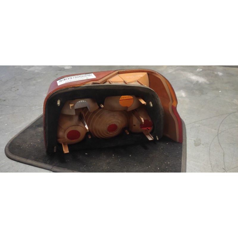 Recambio de piloto trasero izquierdo para ford escort berlina/turnier clx berlina referencia OEM IAM   