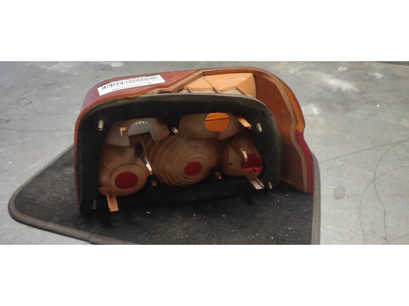 Recambio de piloto trasero izquierdo para ford escort berlina/turnier clx berlina referencia OEM IAM   